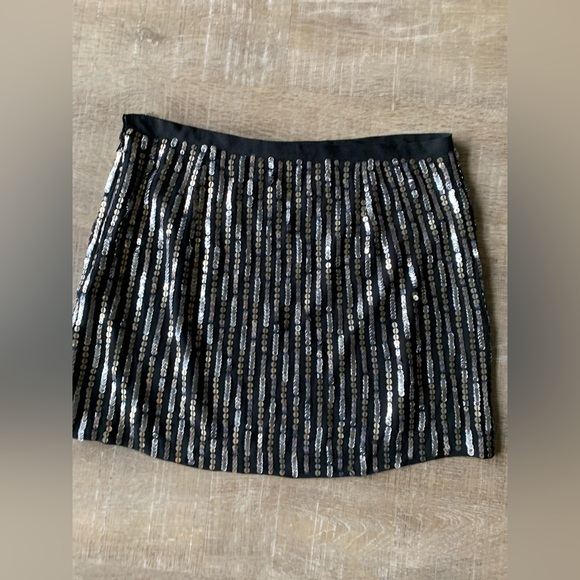 THEORY sequin 100% silk mini skirt sz 2 party evening event formal lined - Picture 11 of 16